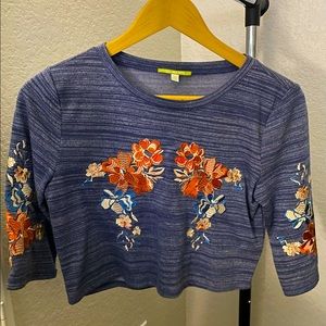 Flower printed long sleeved crop top